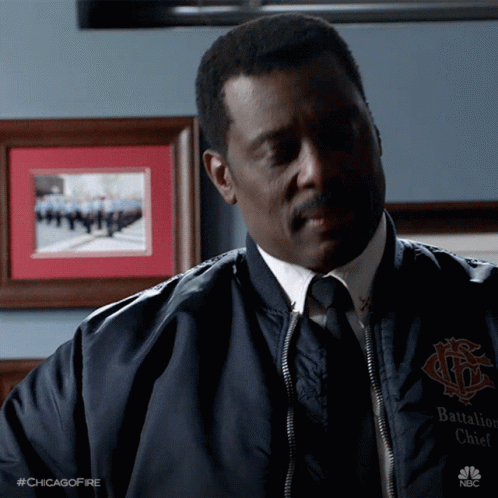 Sure Chief Wallace Boden GIF - Sure ChiefWallaceBoden EamonnWalker - Discover & Share GIFs
