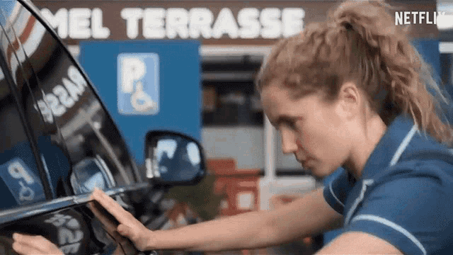 Strong Freaks Youre One Of Us GIF - Strong FreaksYoureOneOfUs PushingCar -  Discover & Share GIFs