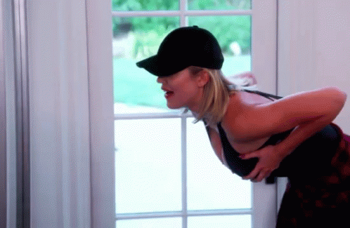 Khloe Kardashian GIF - Khloe Kardashian Omg - Discover & Share GIFs