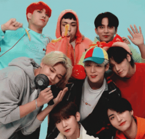 Ateez Hongjoong GIF - Ateez Hongjoong Seonghwa - Discover & Share GIFs
