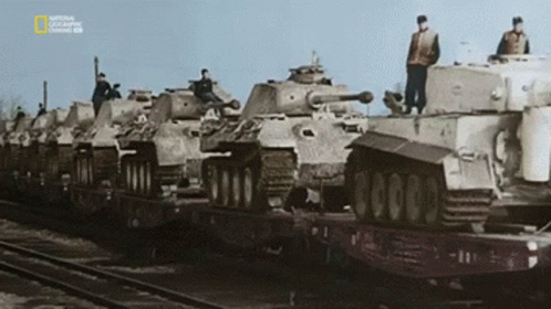 Ww2 Panzer GIF - Ww2 Panzer Panther - Discover & Share GIFs