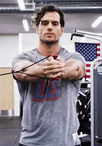 Henry Cavill Getting Fit GIF - HenryCavill GettingFit Workout - Descubre &  Comparte GIFs