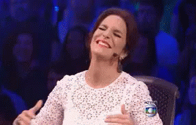 Resultado de imagem para comemorando gif
