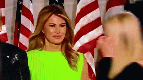 Melania Trump Ivanka Trump GIF - MelaniaTrump IvankaTrump BitchFace -  Descubre & Comparte GIFs