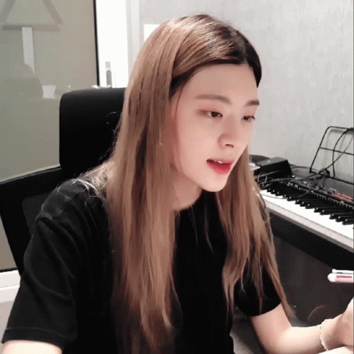 stayc stayc seeun gif stayc staycseeun stayckpop discover share gifs stayc stayc seeun gif stayc staycseeun stayckpop discover share gifs