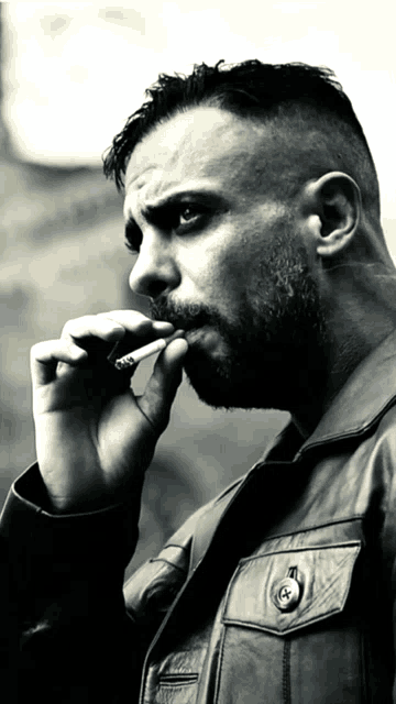 massaka smoking gif massaka smoking blackandwhite discover share gifs massaka smoking gif massaka smoking blackandwhite discover share gifs