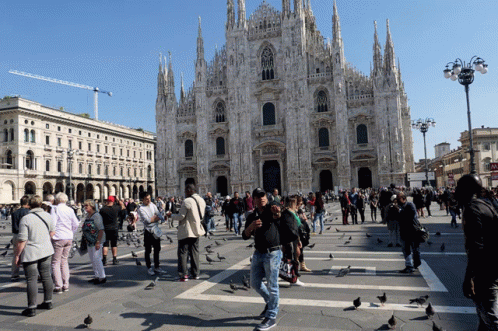 Flying Milan GIF - Flying Milan Crowd - Discover & Share GIFs