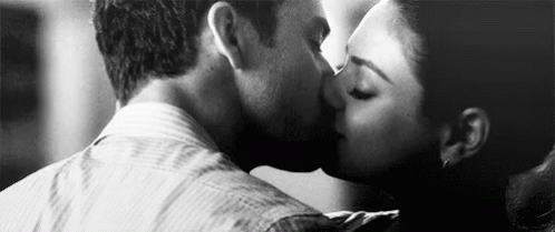 Love Kisses Gif Love Kisses Kissing Discover Share Gifs