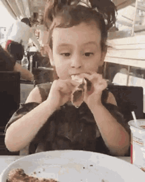 Hungry Dancing GIF - Hungry Dancing Dance GIFs