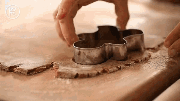 Kin Community Baking GIF - KinCommunity Baking Coooking - Discover & Share GIFs