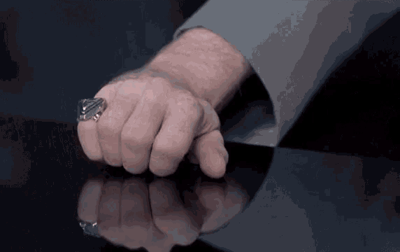 https://media1.tenor.com/images/438818da4cb81e68a6c5c62a169b649d/tenor.gif