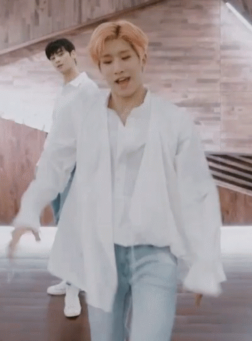 Jinjin Astro GIF - Jinjin Astro JinjinHeartDance - Discover ...