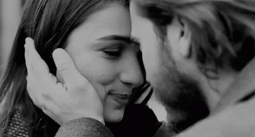Forehead Touch Romantic GIF - ForeheadTouch Forehead Romantic - Descubre & Comparte GIFs