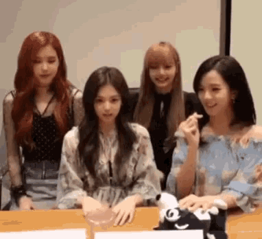 Ot4 Blackpink GIF - Ot4 Blackpink Jisoo GIFs