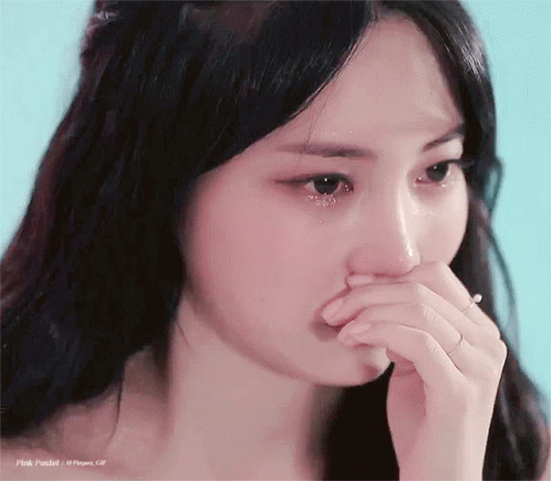 Korean Girl Crying GIFs | Tenor