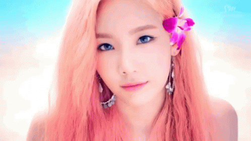 Image result for taeyeon snsd gif