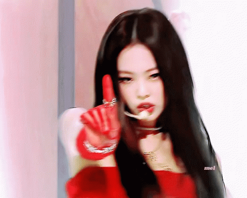 Jennie Is Seductive In These Gifs Daily K Pop News