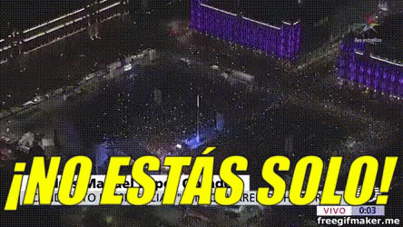 Resultado de imagen para amlo en el zocalo gif