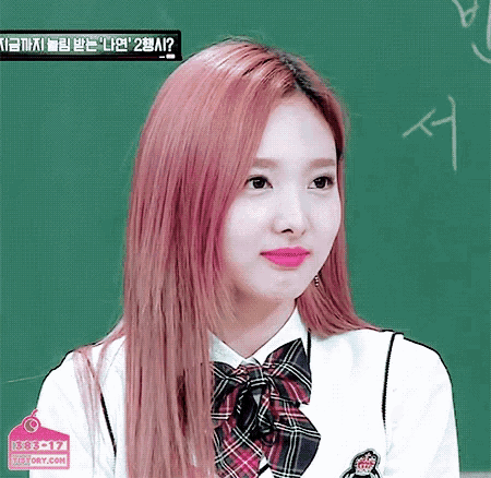Nayeon Yes GIF - Nayeon Yes Twice - Discover & Share GIFs