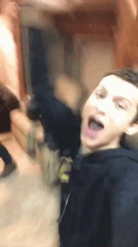 Spider-Man Staying In The MCU As Marvel And Sony Made A Deal Tom Holland Spidey GIF - TomHolland Spidey Spiderman GIFs