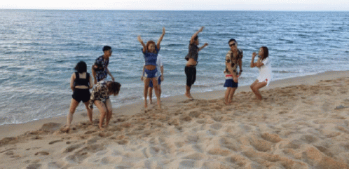 Squad Friends Gif Squad Friends Summervibes Discover Share Gifs