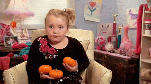 Those Moves GIF - HoneyBooBoo Juggle Funny - Discover & Share GIFs