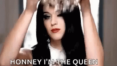 Katy Perry Honney Im The Queen GIF - KatyPerry HonneyImTheQueen Crown -  Discover & Share GIFs