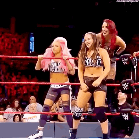 The Daily Crate | Who Will Be Crowned The First-Ever WWE Women's Tag Team Champions?