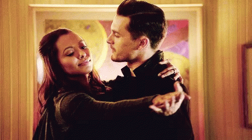 Bonnie Enzo Gifs Tenor Bonnie Enzo Gifs Tenor