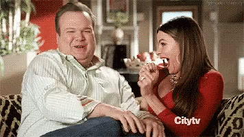 modern family cam gif modernfamily cam wiggle discover share gifs