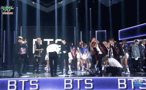 Jungkook Yugyeom Gif Jungkook Yugyeom Got7 Discover Share Gifs