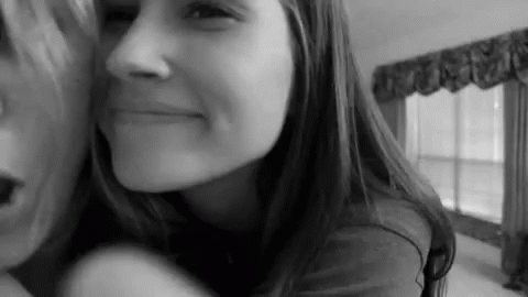 Girlfriend petite licking squirt