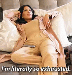 20 Hilarious Times People Were Completely Confused On How To Be An Adult Coming Home From Work GIF - Kuwtk KimKardashian Tired GIFs