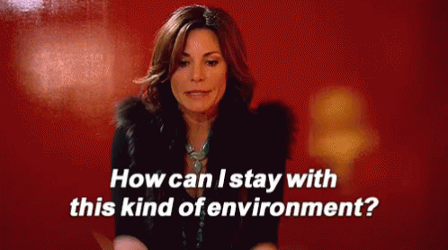 20 People Who Quit Their Job On The First Day Because It Was A 'Nope' Moment Im Out Countess Luann GIF - ImOut CountessLuann Rhony GIFs