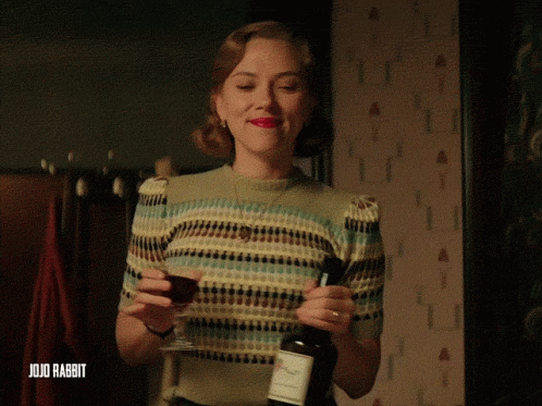 Scarlett Johansson Jojo Rabbit GIF - ScarlettJohanssonJojoRabbit ...