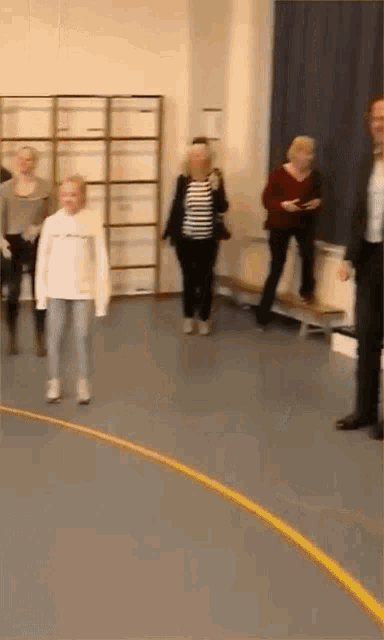 tenor.gif?itemid=16773890