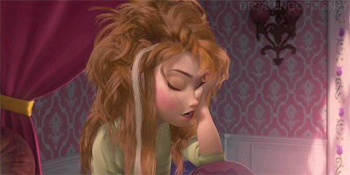 Contemplating Whether Or Not To Do Your Hair Before You Leave The House GIF - JustWokeUp StillSleepy StillTired - Descubre & Comparte GIFs