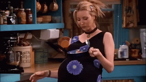 Phoebe Buffay Pregnant GIF - PhoebeBuffay Pregnant Friends GIFs