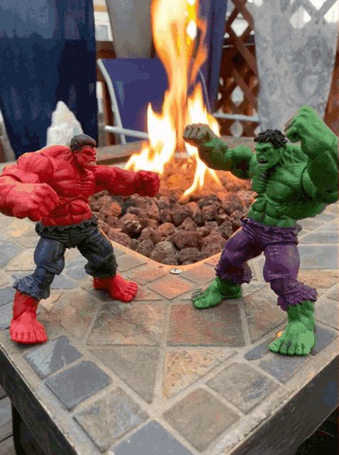 Red Hulk GIF - Red Hulk Smash - Discover & Share GIFs
