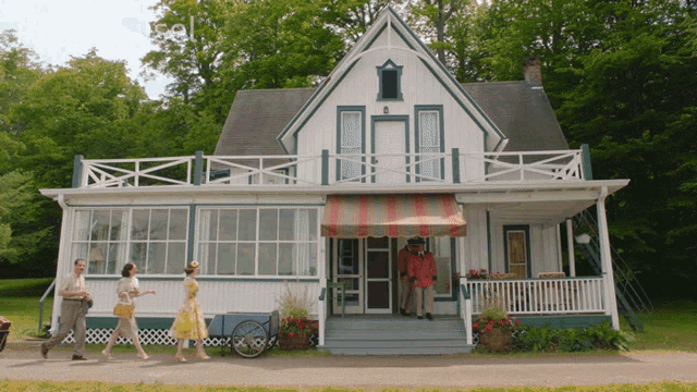 Build Construction GIF - Build Construction House - Discover & Share GIFs
