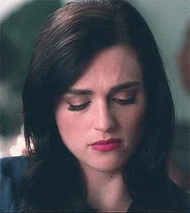 Lena Luthor Sad GIF - LenaLuthor Sad KatieMcGrath - Discover & Share GIFs