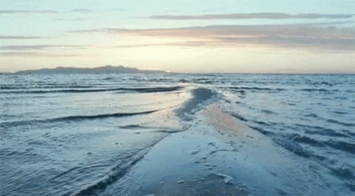 Moving Ocean Background GIFs | Tenor
