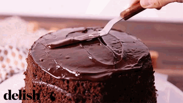 Rolo Cake GIF - RoloCake Chocolate Dessert - Discover & Share GIFs