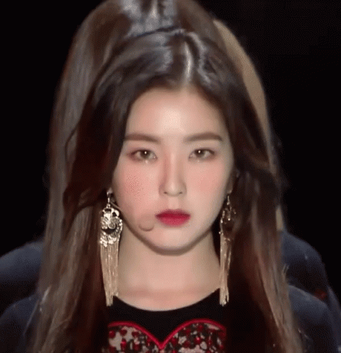 good or bad but IRENE is objectively speaking the MOST BEAUTIFUL kpop ...