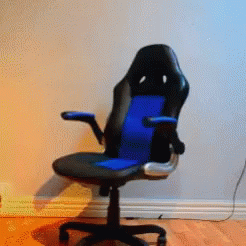 Кресло крутящееся в гостиную