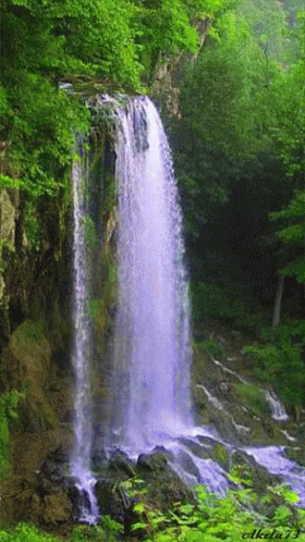 piccolo waterfall gif
