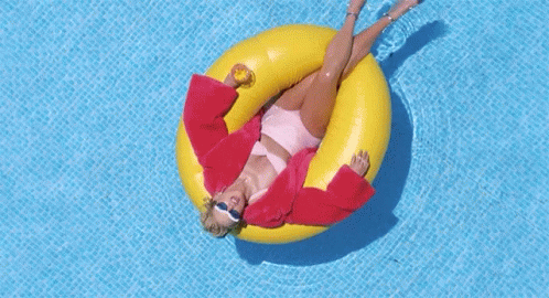 Taylor Swift in a pool.