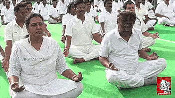 Image result for vijayakanth yoga gif