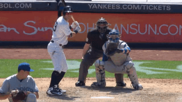 Mike Tauchman Dinger GIF - MikeTauchman Dinger SockMan - Discover & Share GIFs