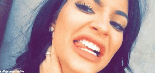 Cringe Kylie Gif Cringe Kylie Jenner Discover Share Gifs